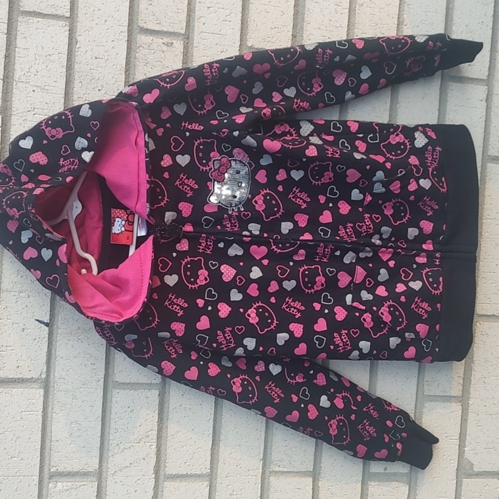 Hello Kitty Jacket - Picture 4 of 10